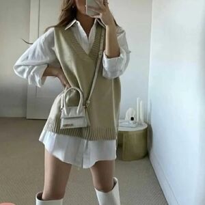 Sleeveless V-Neck Knit Sweater Vest - Cream